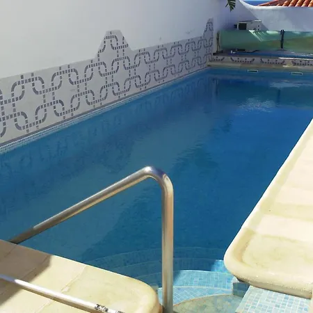 Bella 3-bedroom With Private Pool And Spacious Patio Overlooking Ocean كالاو سالفاجي