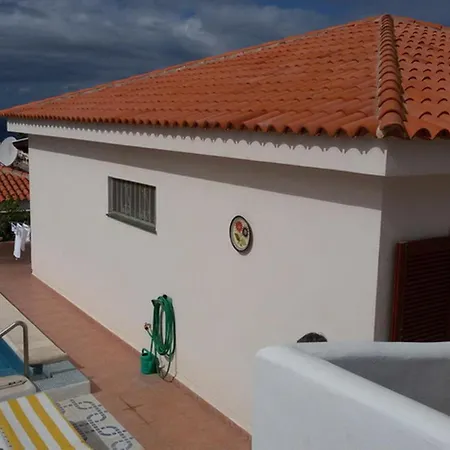 Βίλα Bella 3-bedroom With Private Pool And Spacious Patio Overlooking Ocean